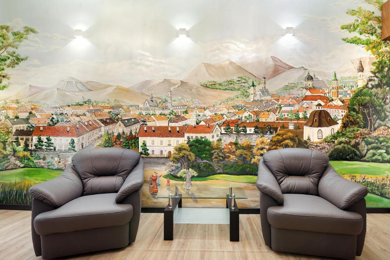 Leogrand Apartment On Doroshenka 38 Лвив Екстериор снимка